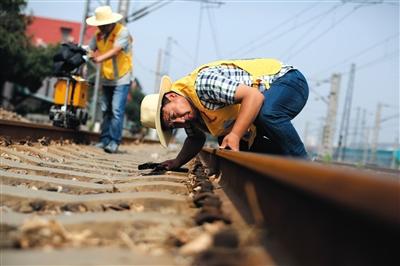 北京持续高温天气进入尾声 今夜将迎阵雨